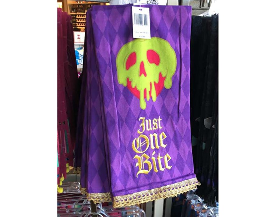 Home & Decor * | Disney Kitchen Towel Poison Apple Just One Bite Clearance Sale